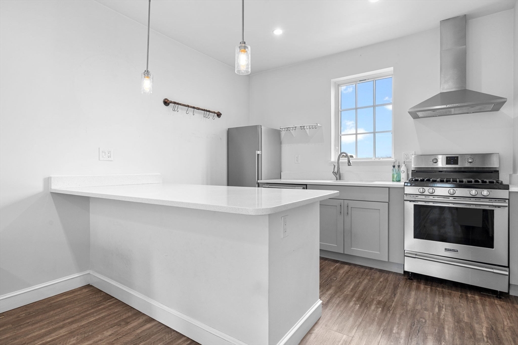 105 Broadway, Chelsea