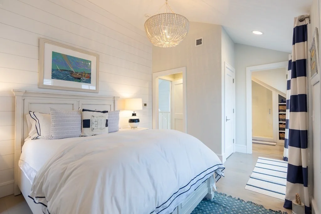 12 East Lincoln Ave, Brant Point