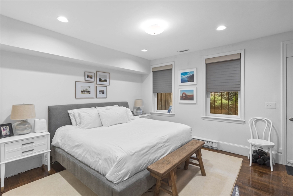 4 Cazenove St, South End