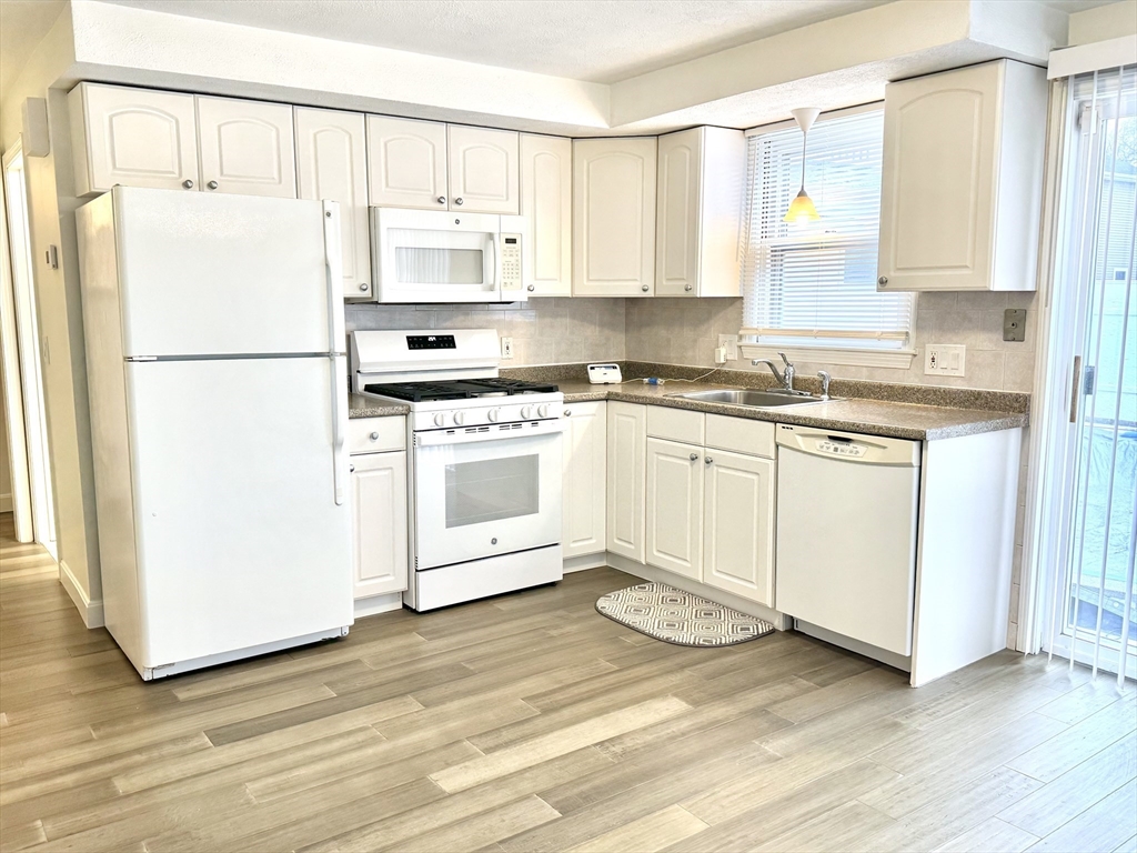 88 Eustis St, Revere