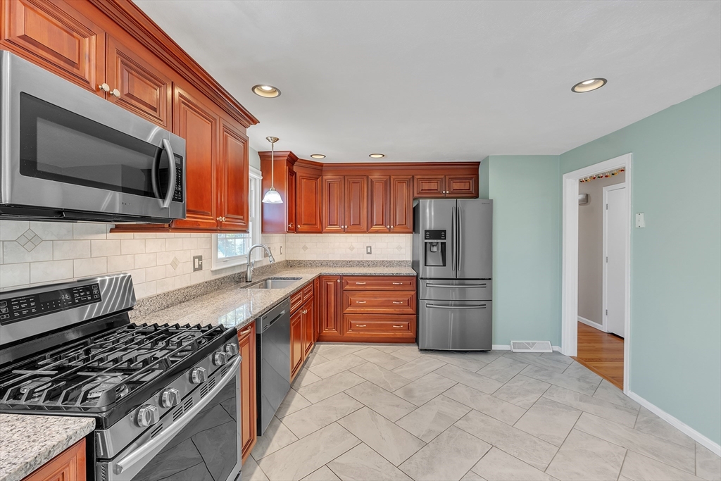 102 Prospect St, Ashland