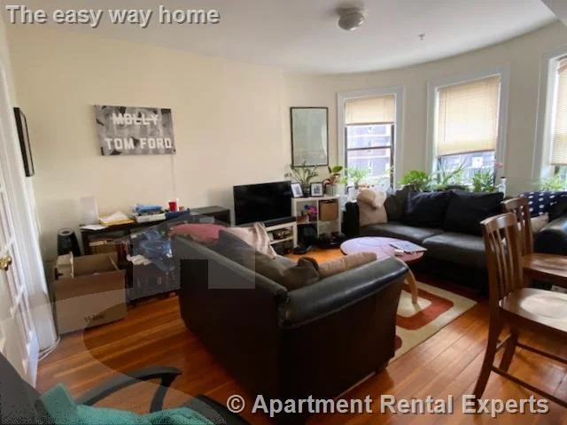881 Massachusetts Ave, Central Square