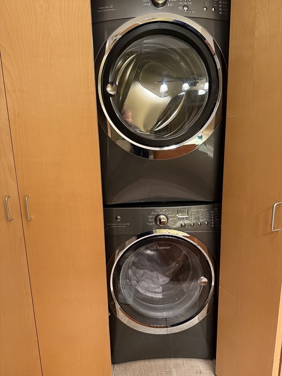 10 Ocean Ave, Revere Beach