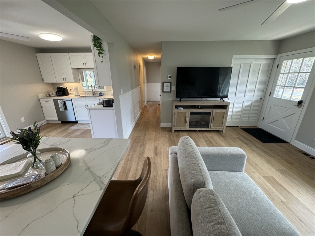 31 Deane Rd, Bernardston