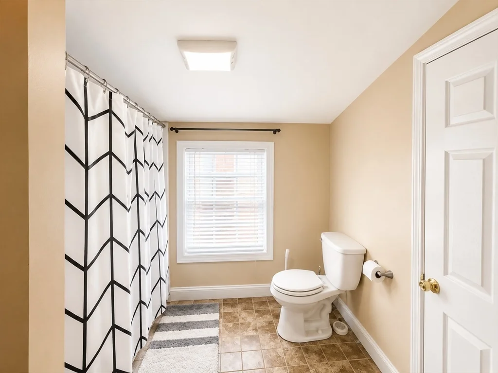 18 Linden Pl, Coolidge Corner