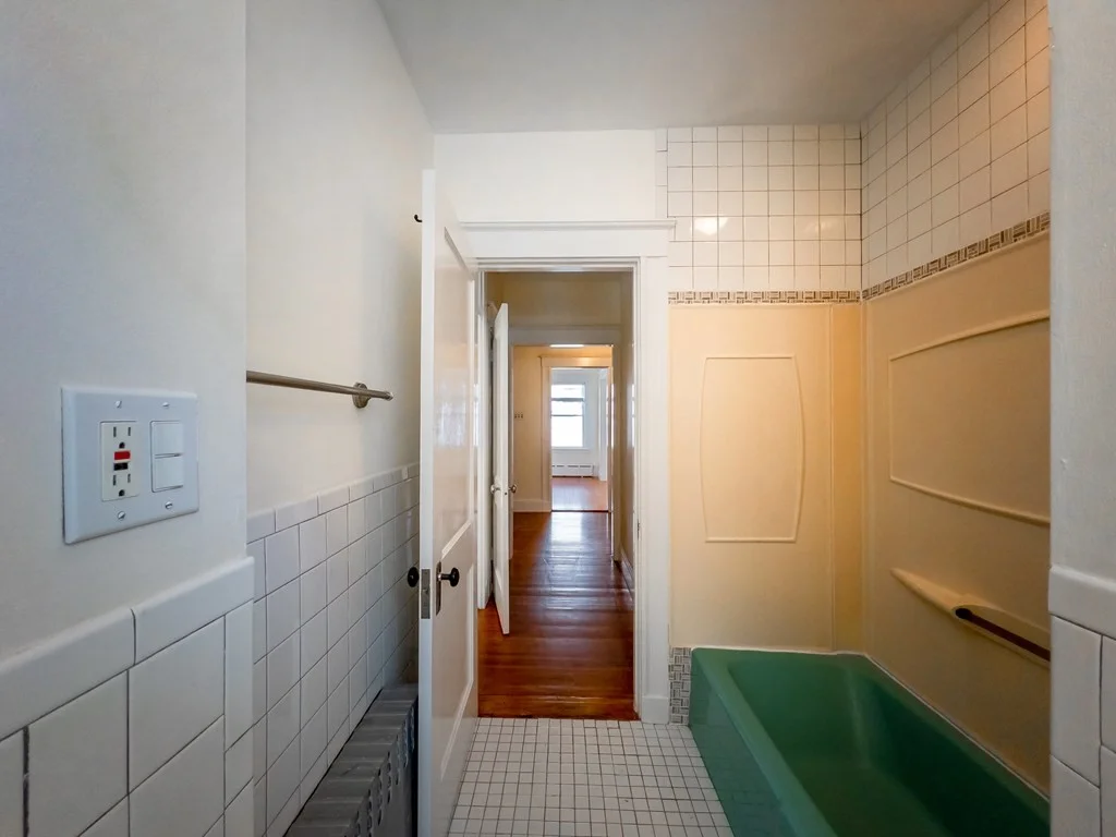 67 Hampstead Rd, Jamaica Plain