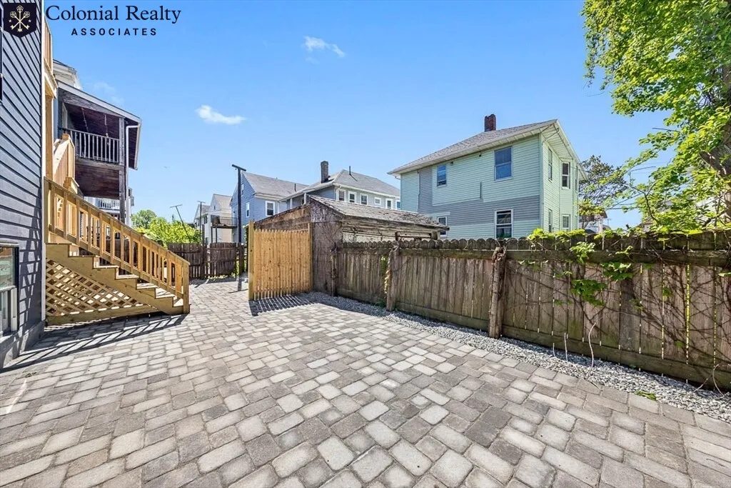 70 Stanley Ave, South Medford