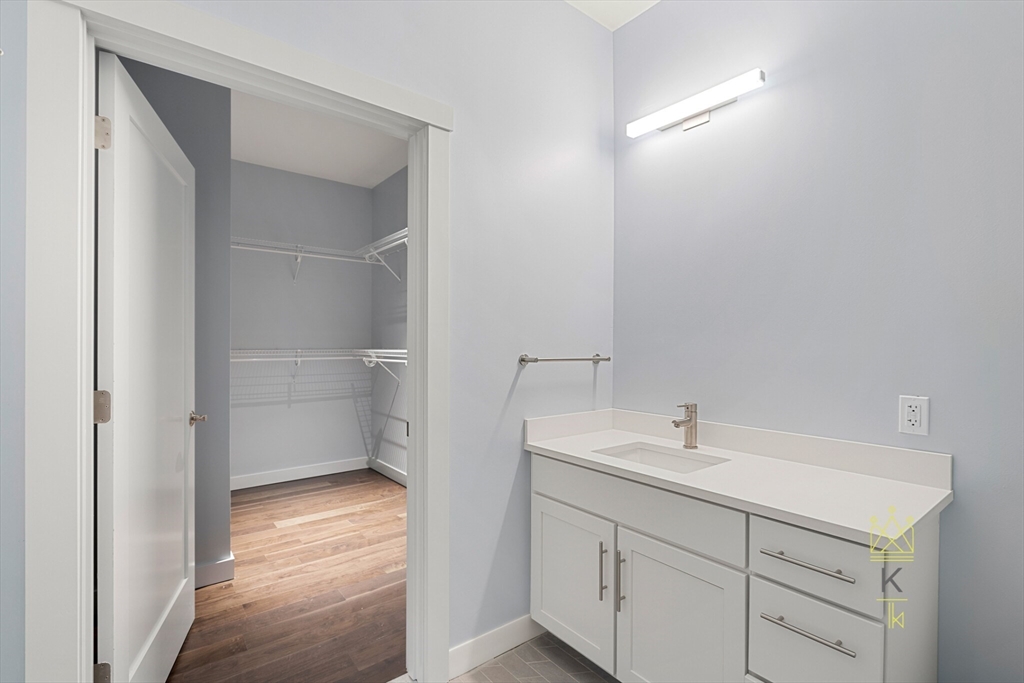 136 Babcock St, Coolidge Corner