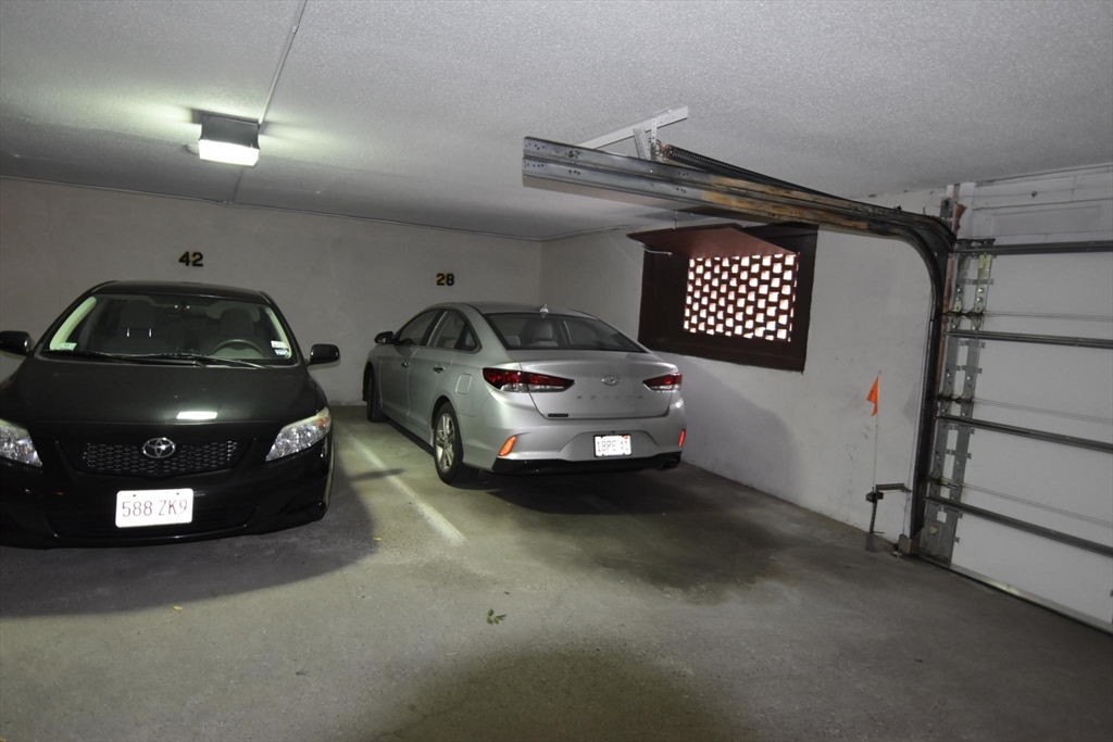 474 Broadway, Magoun Square