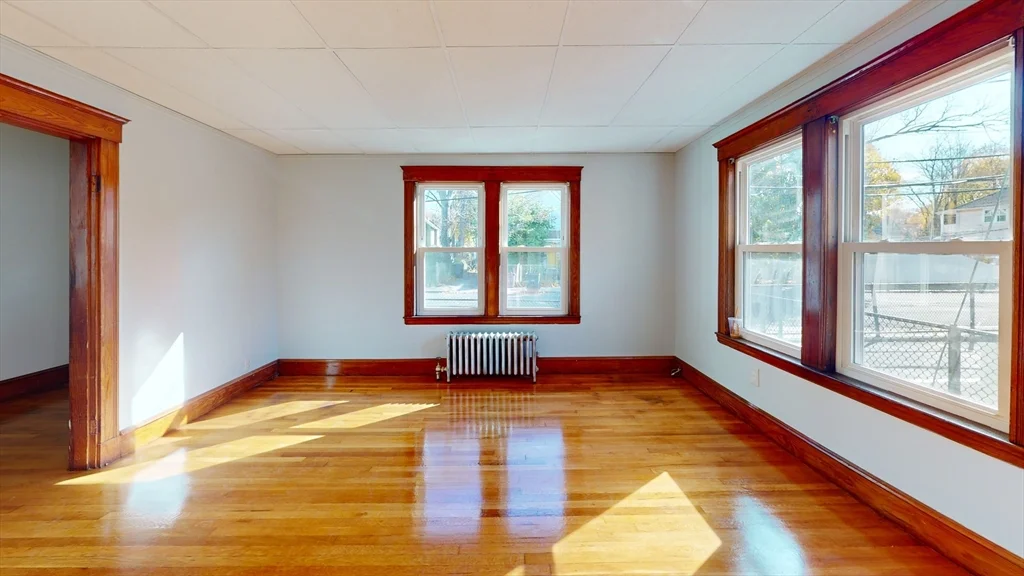 897 Canterbury St, Roslindale