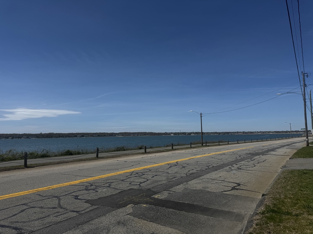 672 W Rodney French Blvd, Far North