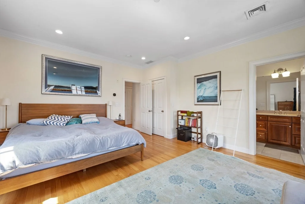 2 Benton Rd, Spring Hill
