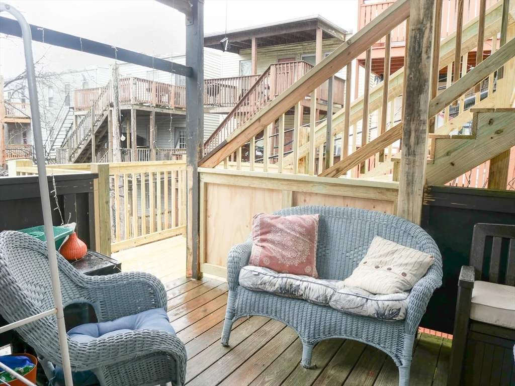 255 Paris, East Boston