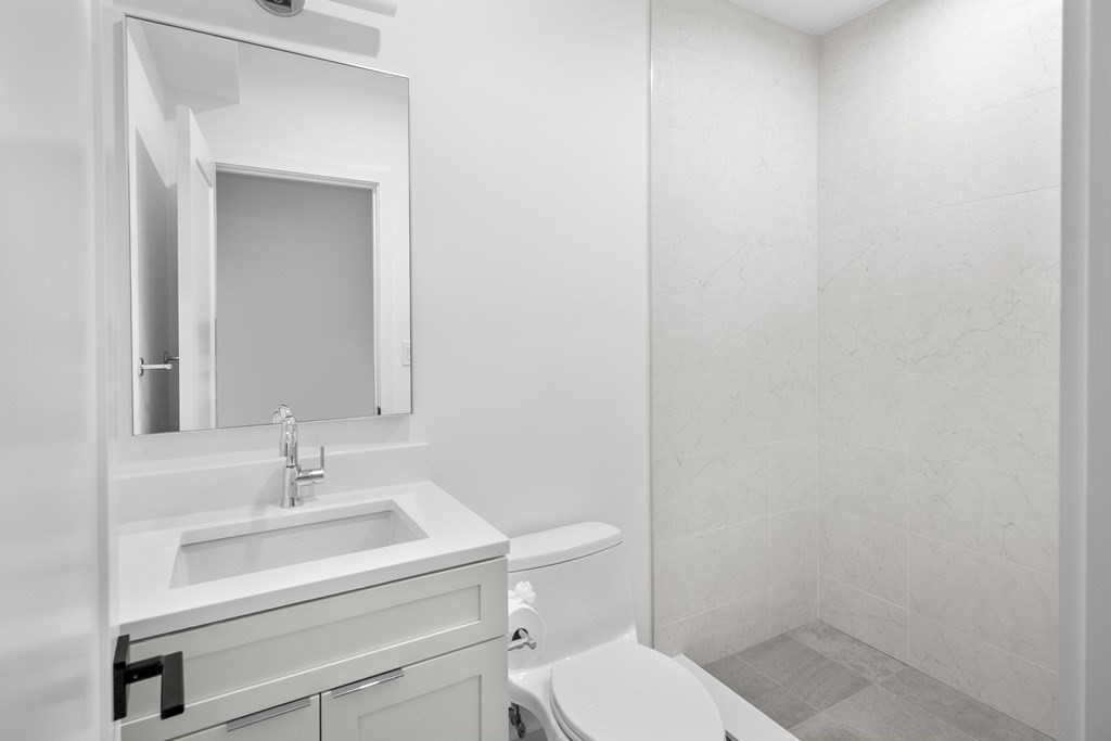 70 Walker St, Newtonville