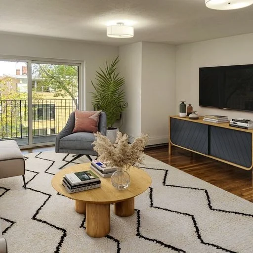 880 E 4th St, South Boston