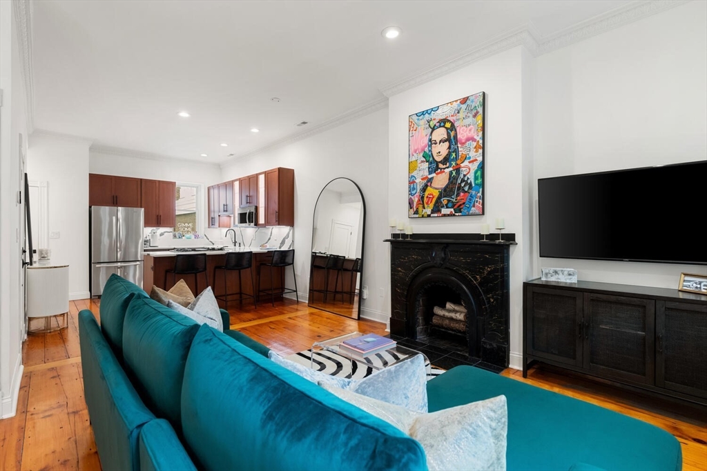 39 Mt Vernon St, Charlestown