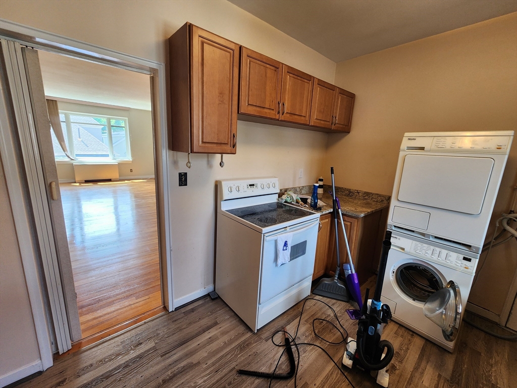 573 Washington St, Brookline