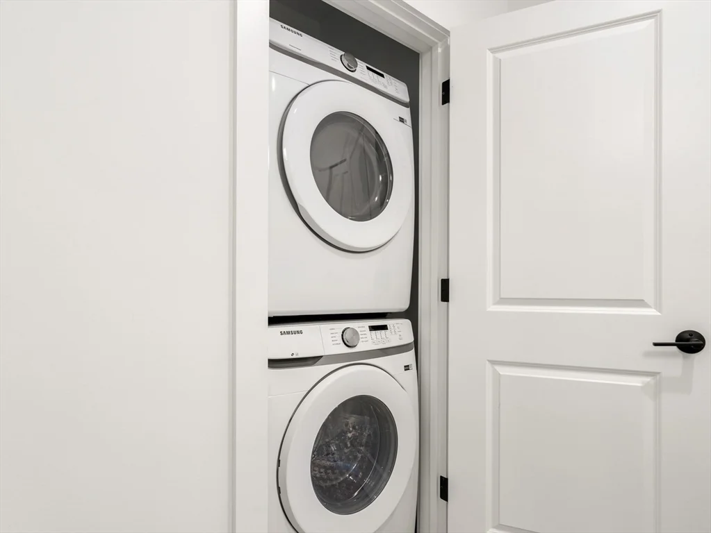 600 Broadway, Everett