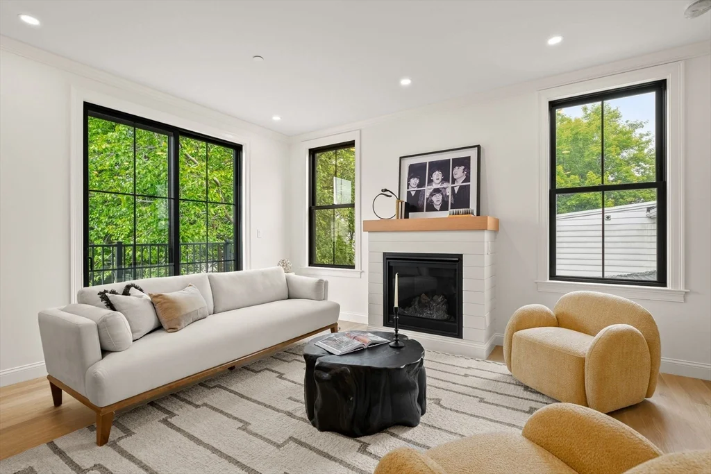 27 Shepard, Brighton