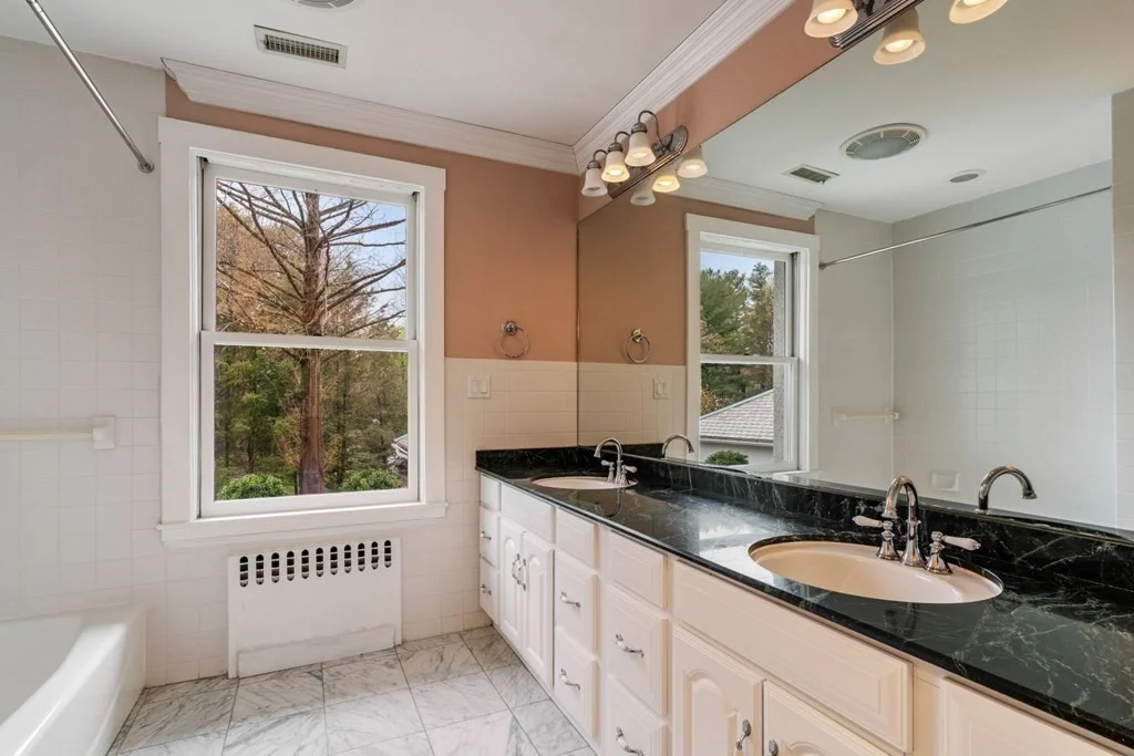 12 Summit Rd, Lexington