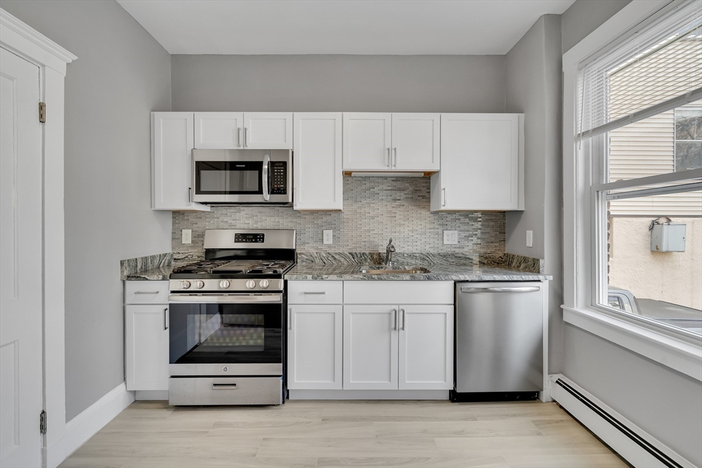 142 Sutherland Rd, Brighton