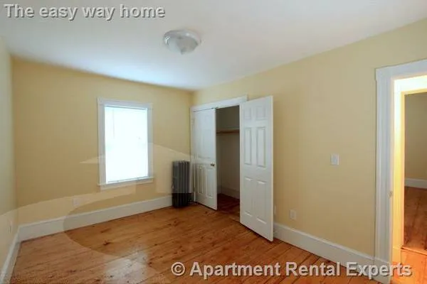 6 White Street Pl, North Cambridge