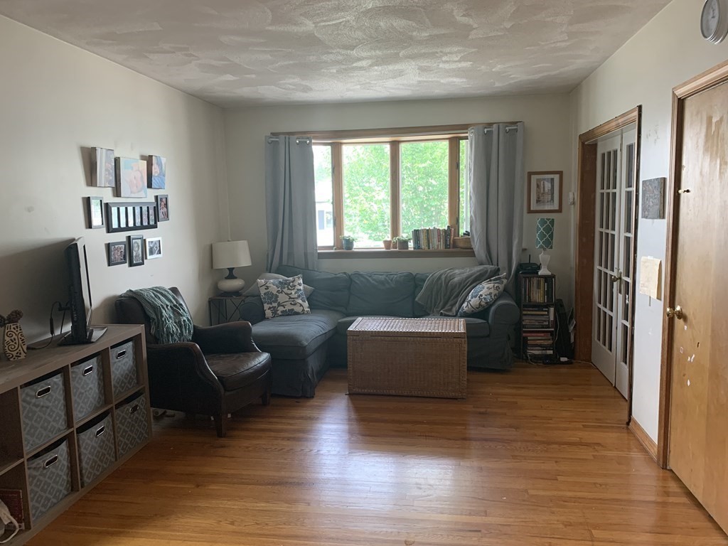 64 Garrison Ave, West Somerville