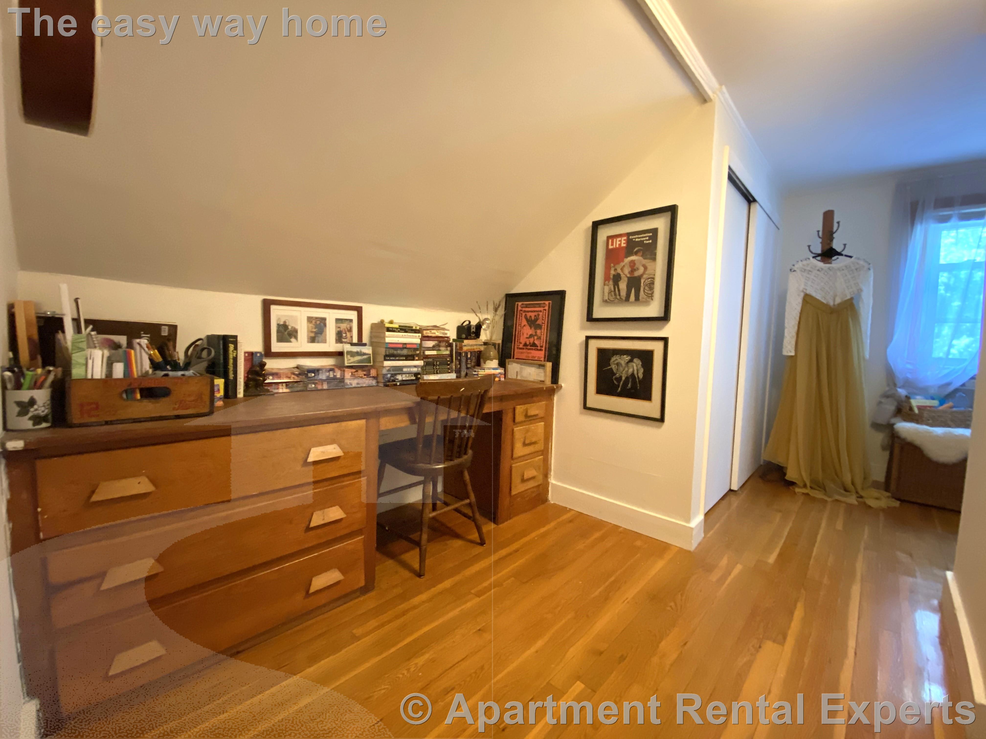 25 Kenwood St, Cambridgeport