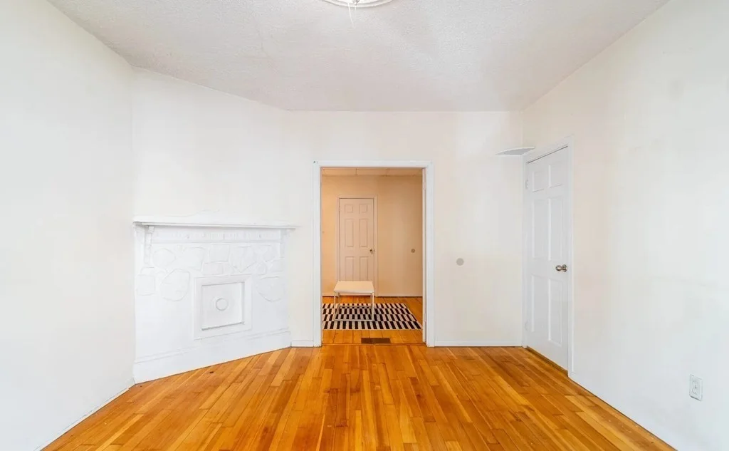 20 Howell St, Dorchester