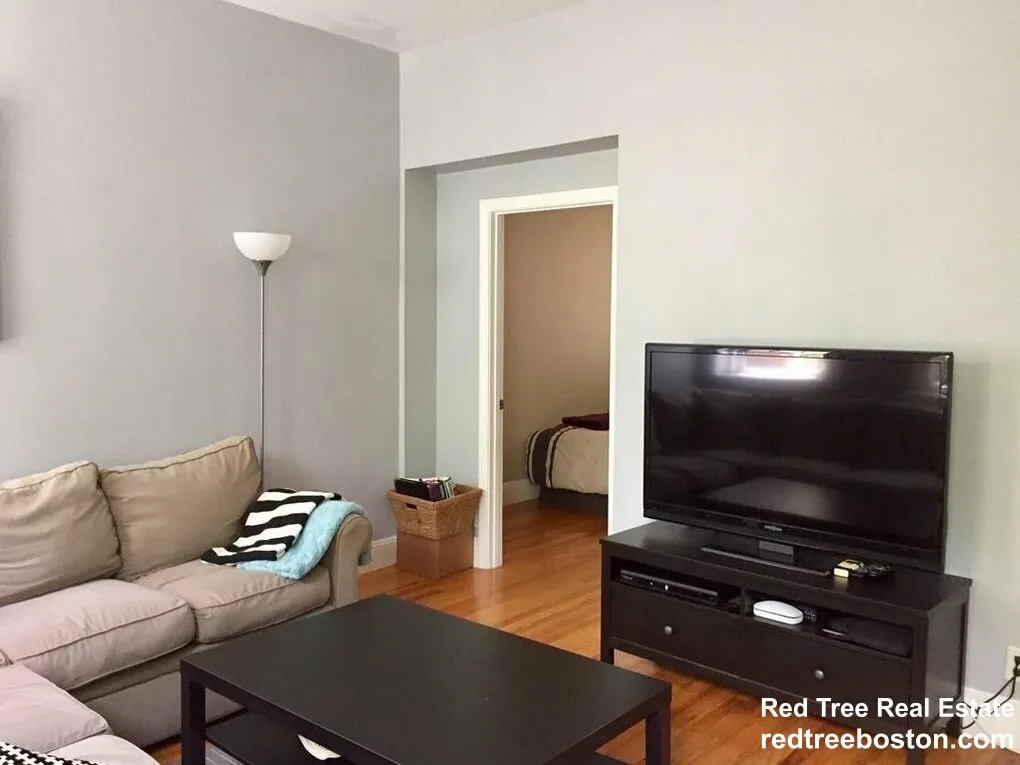 2001 Commonwealth Ave, Brighton