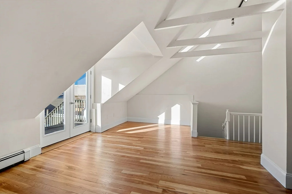 294 Meridian St, East Boston