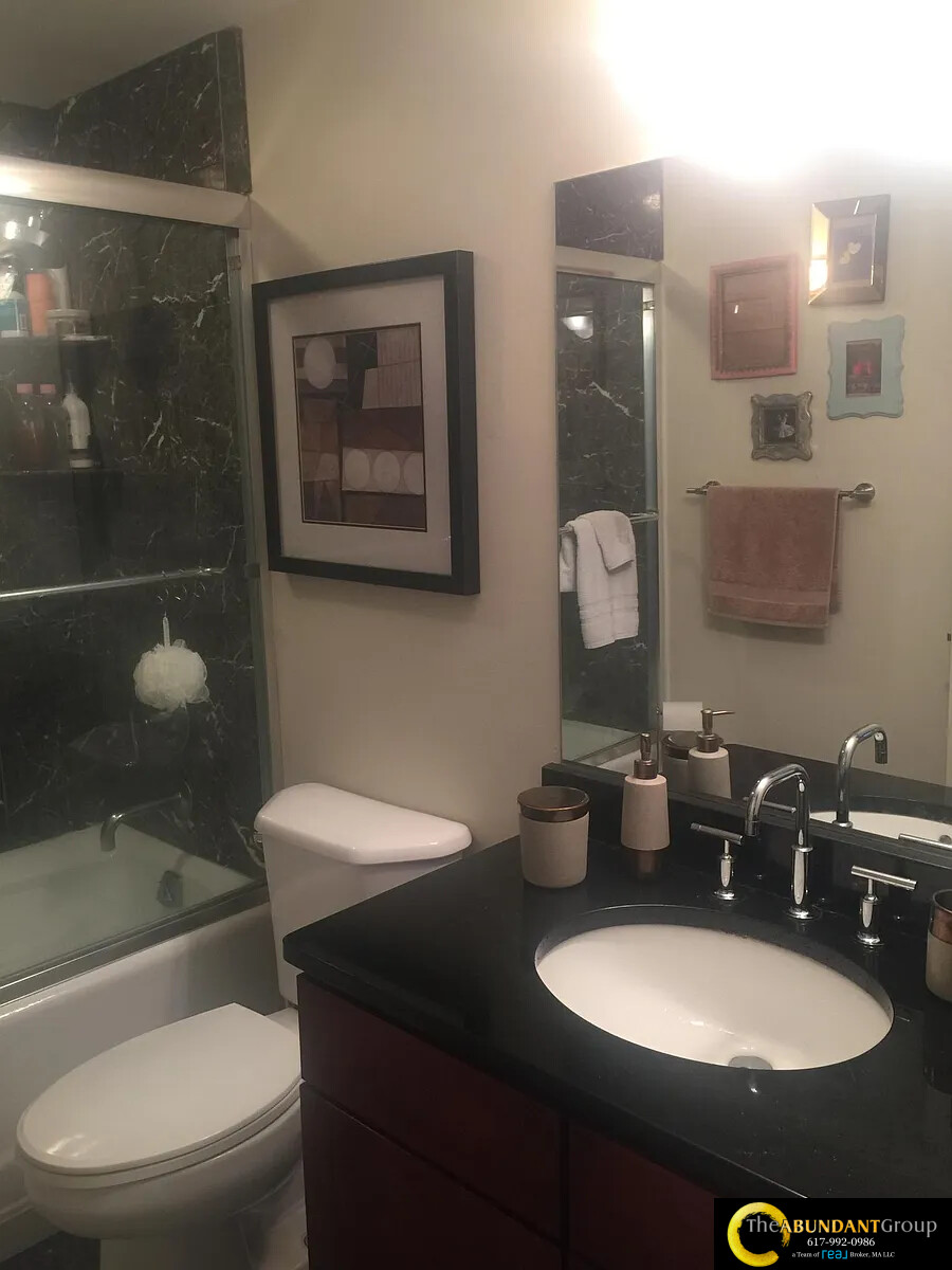 10 Museum Way, East Cambridge