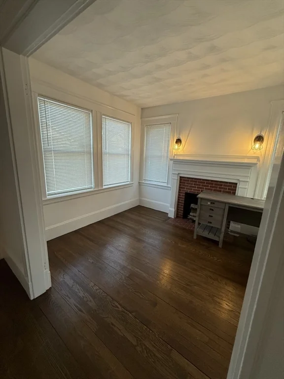 65 Salisbury Rd, Watertown