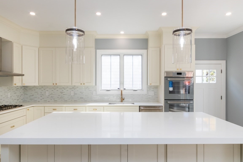 140 Otis St, East Cambridge