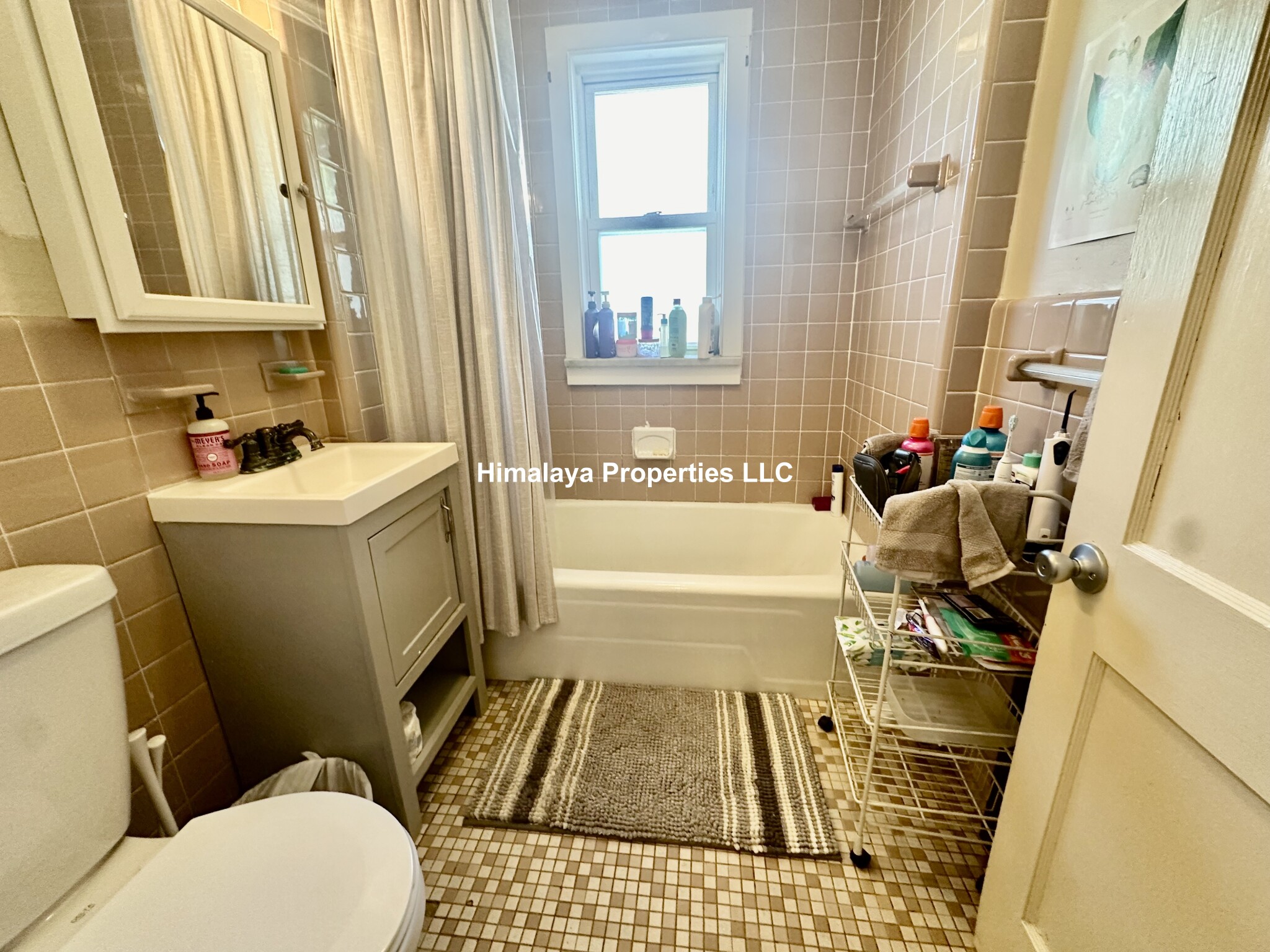 82 Quincy St, Medford