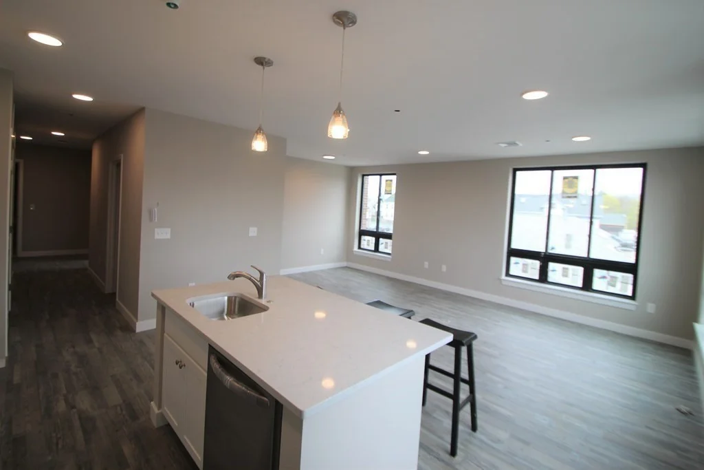 629 Washington St, Whitman