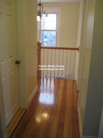 10 Gilbert St, West Newton