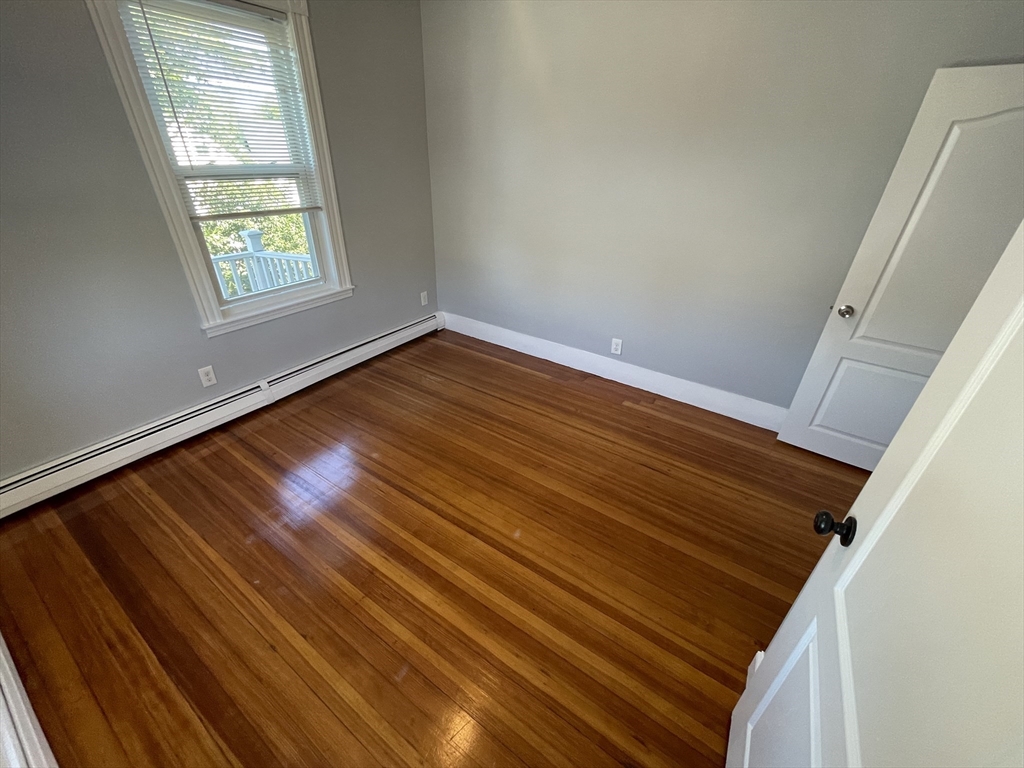 330 Western Ave, Riverside