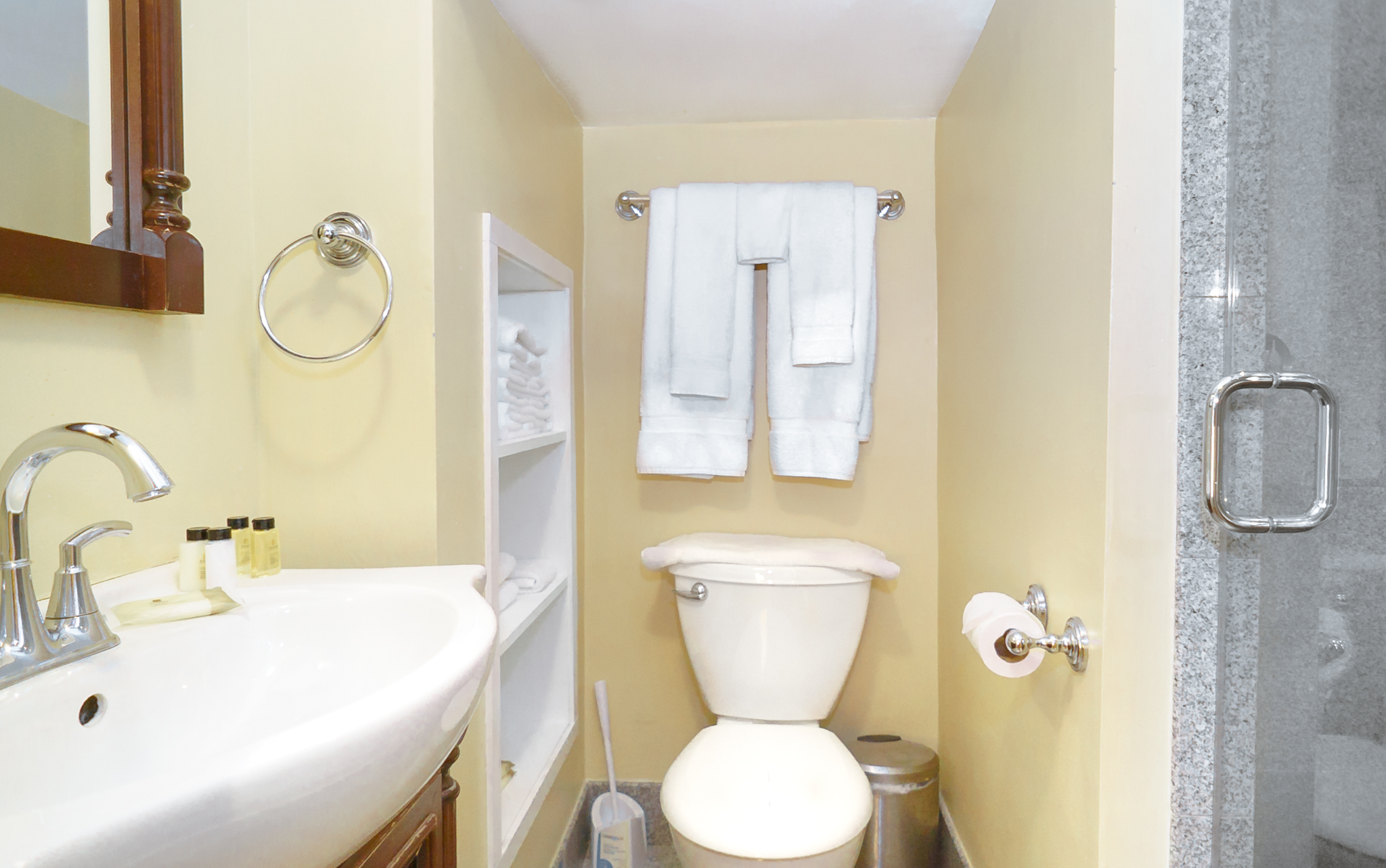 48 Hereford St, Back Bay