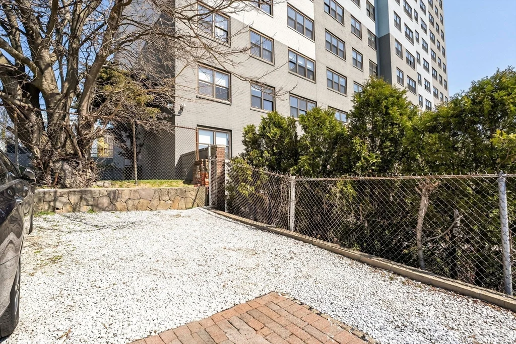 1400 Columbia Rd, South Boston