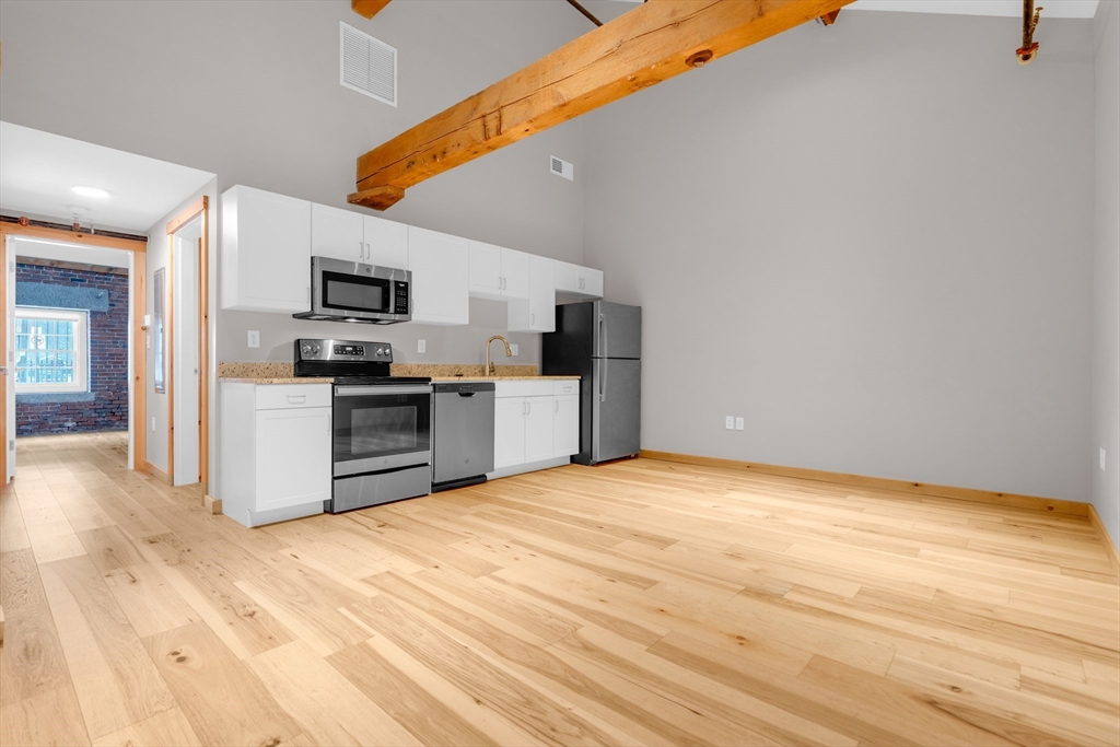 58 13th St, Charlestown