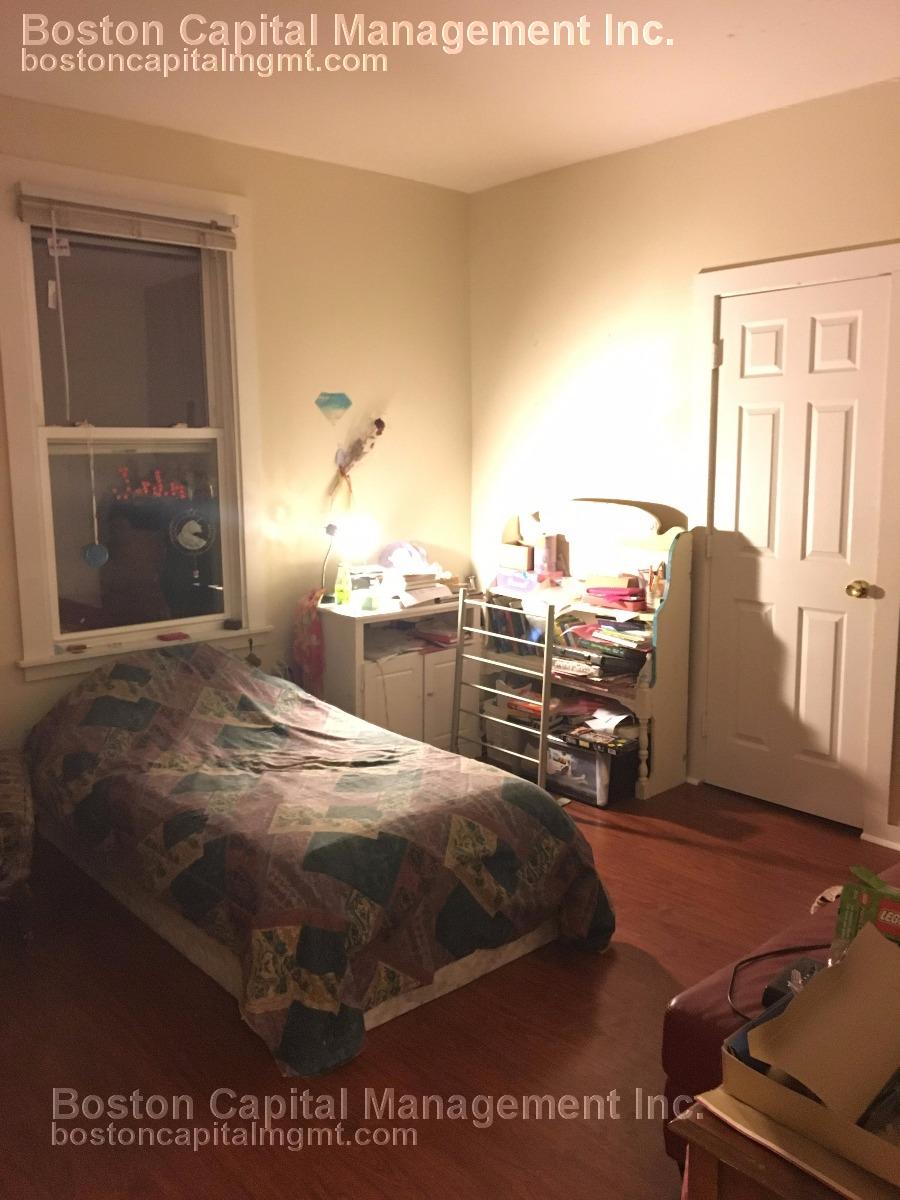 42 Sewall St, Somerville