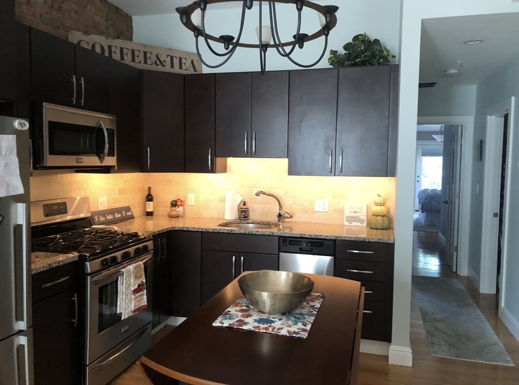 750 E 4th St, South Boston