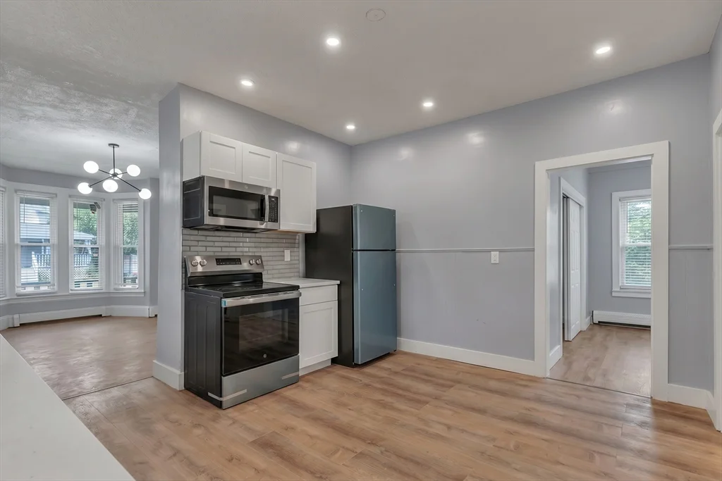 39 Hope St, Attleboro