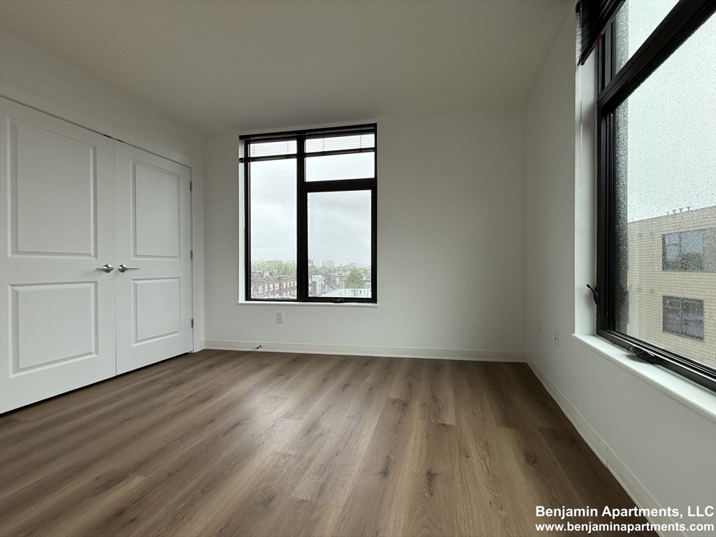 89 Brighton Ave, Allston