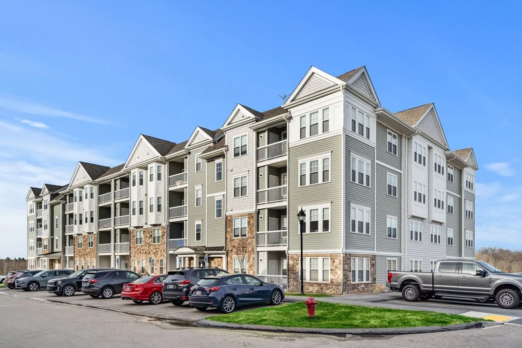 1410 Peters Farm Way, Westborough