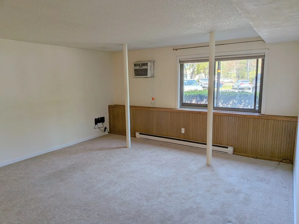 16 Juniper Rd, North Attleboro