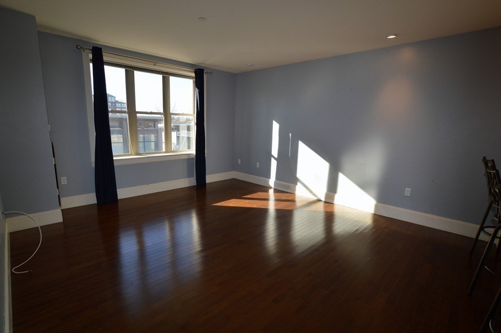 116-128 Rantoul, Beverly