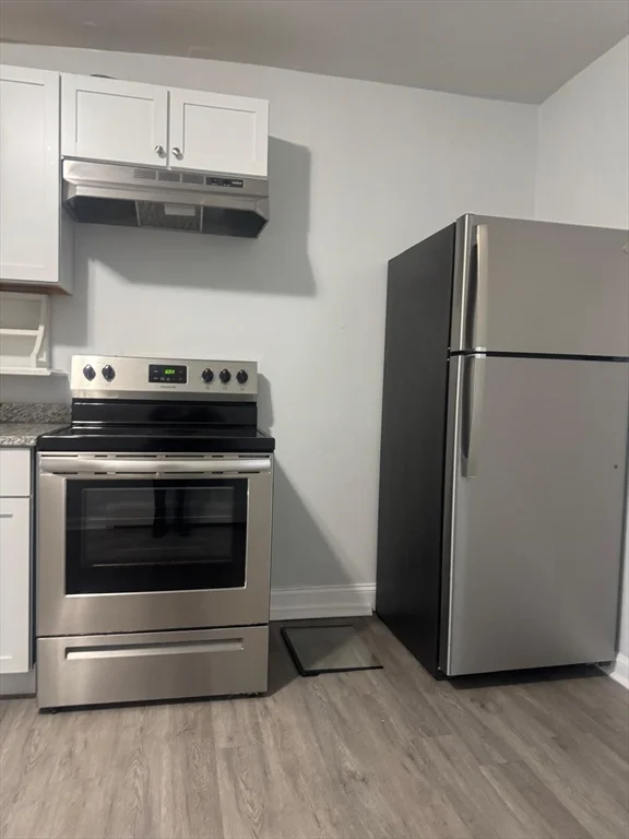 168 Warren Ct, Lowell