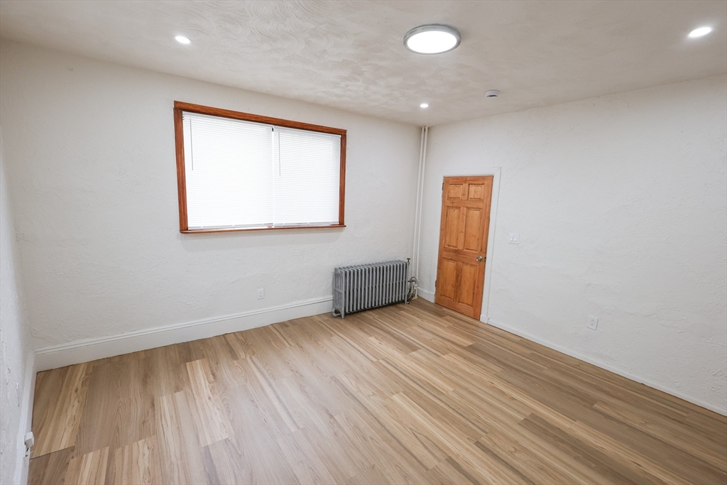 114 Amory St, Jamaica Plain